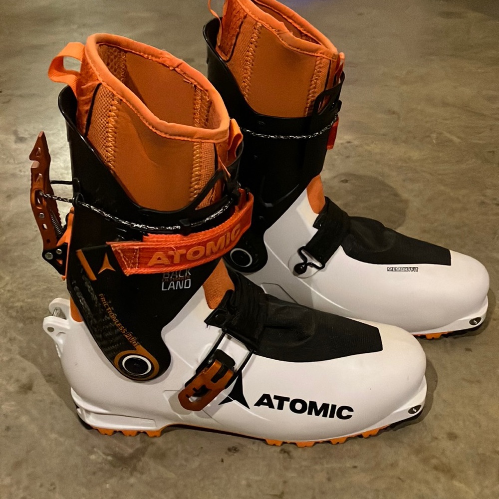 Atomic backland ultimate ski boot